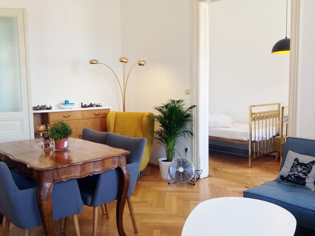 Big Vintage Style Flat Near Schonbrunn Διαμέρισμα Βιέννη Εξωτερικό φωτογραφία