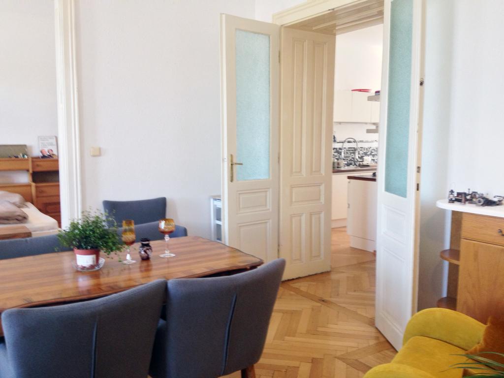 Big Vintage Style Flat Near Schonbrunn Διαμέρισμα Βιέννη Εξωτερικό φωτογραφία
