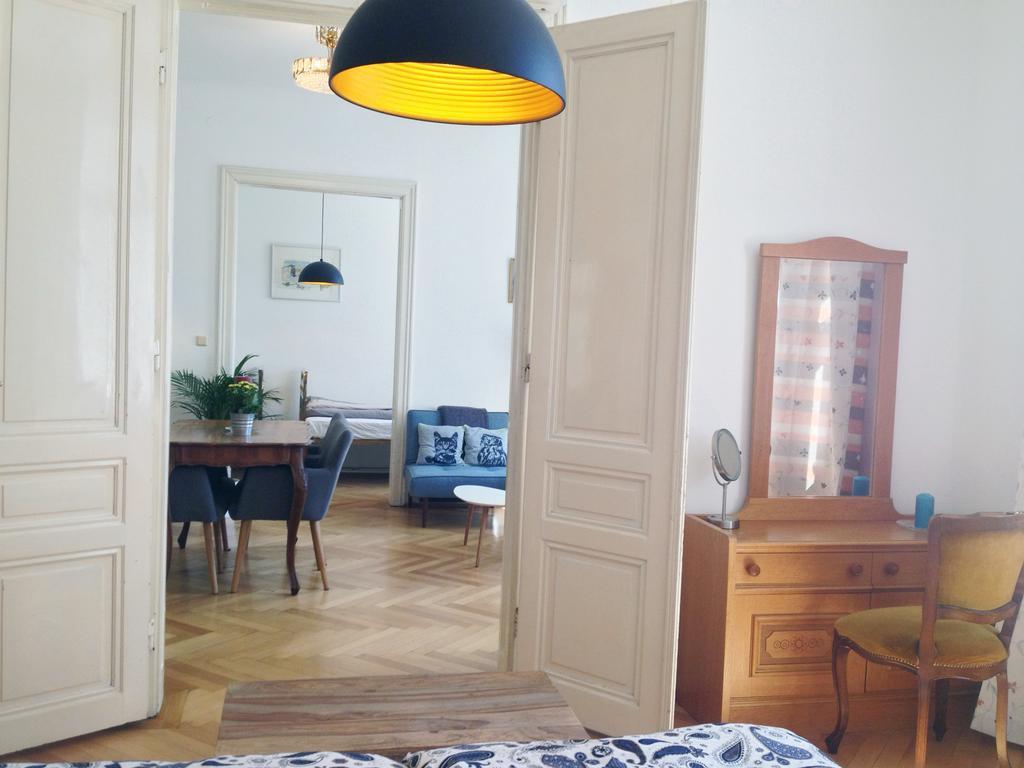 Big Vintage Style Flat Near Schonbrunn Διαμέρισμα Βιέννη Εξωτερικό φωτογραφία
