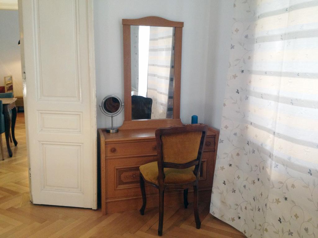 Big Vintage Style Flat Near Schonbrunn Διαμέρισμα Βιέννη Εξωτερικό φωτογραφία